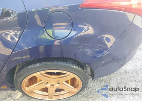 2011 Hyundai Elantra Gls z USA, uszkodzony, nr VIN 5NPDH4AE3BH005386